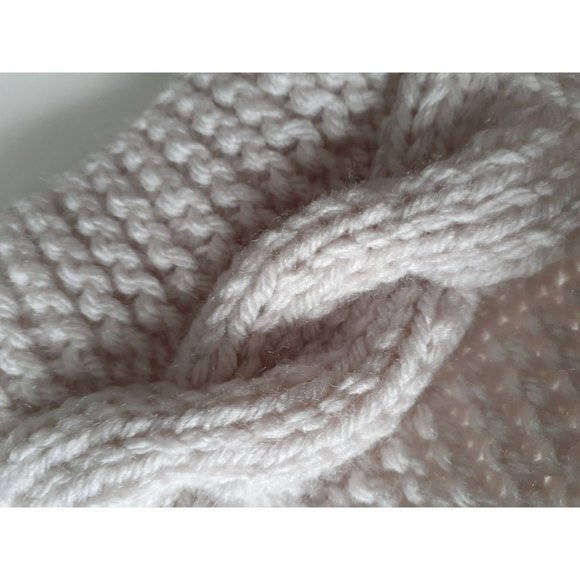 Light Gray/pearl Knitted  Headband - Picture 5 of 8